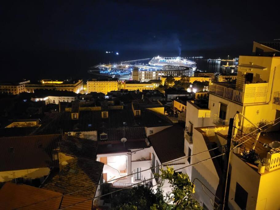 Hippocratica Apartment Salerno Bagian luar foto