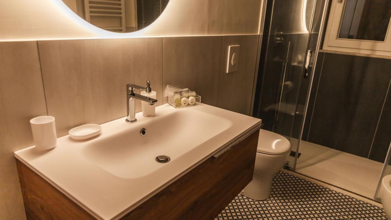 Hippocratica Apartment Salerno Bagian luar foto